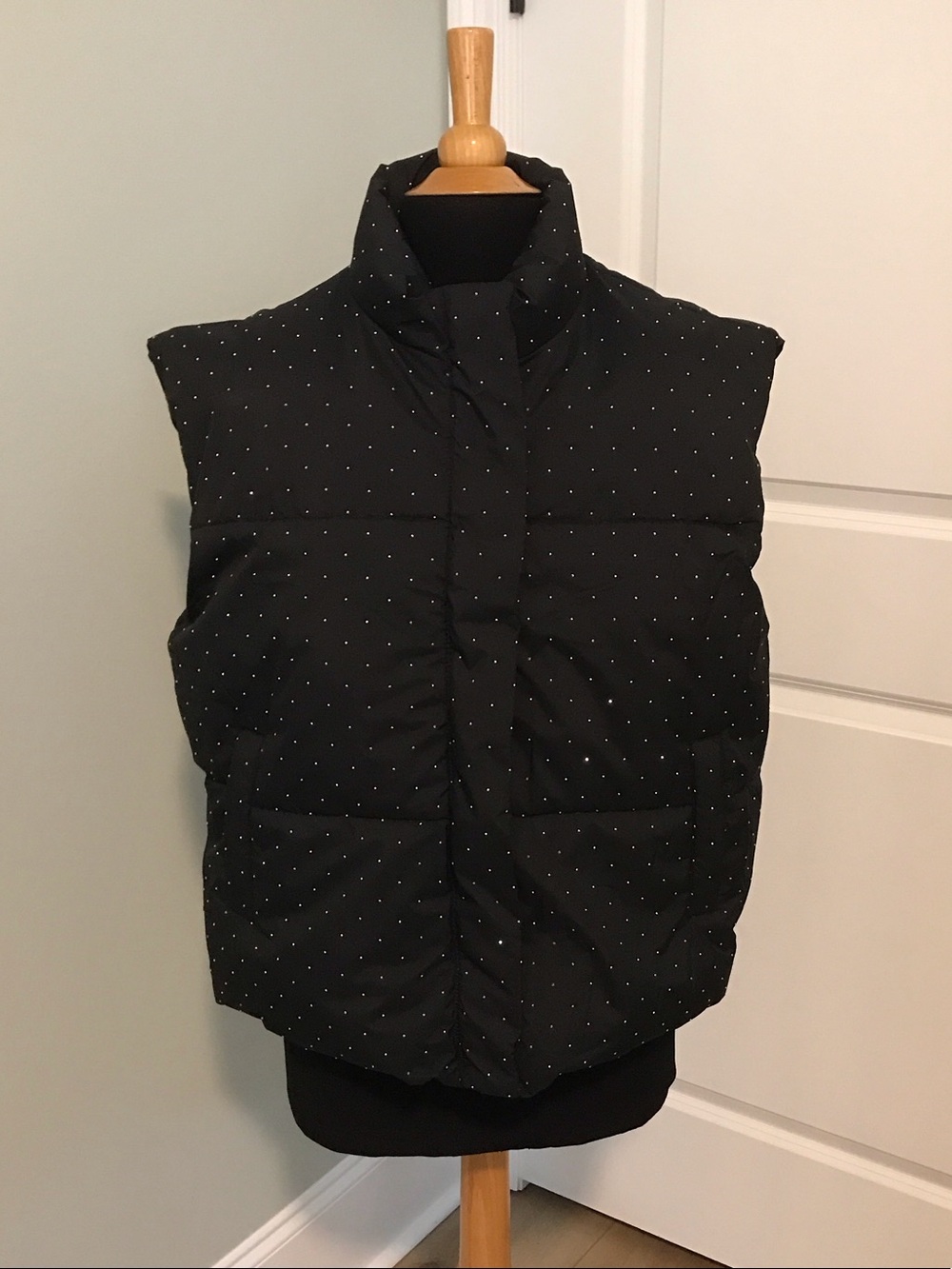 Women's Black Quilted Puffer Vest with Subtle Dot Print